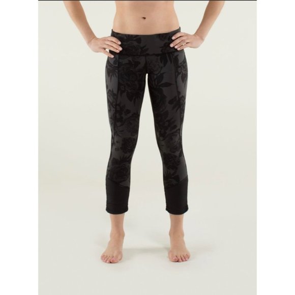 Lululemon Practice Daily Crop Leggings Women's Size 6 Brisk Bloom Black Soot - Picture 2 of 14